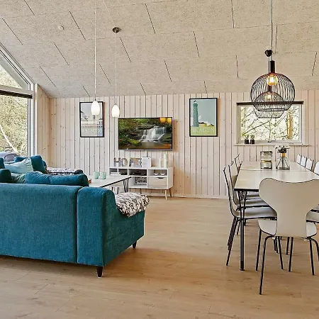 14 Person Holiday In