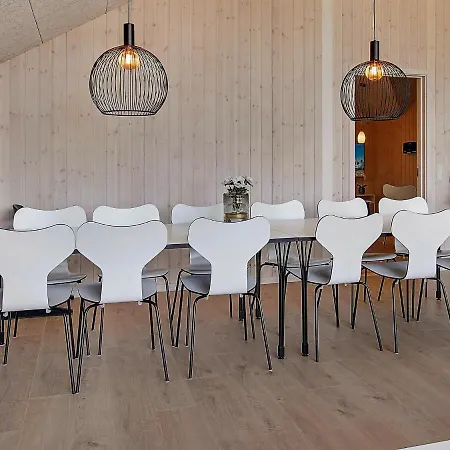 14 Person Holiday In Tatil Evi Glesborg