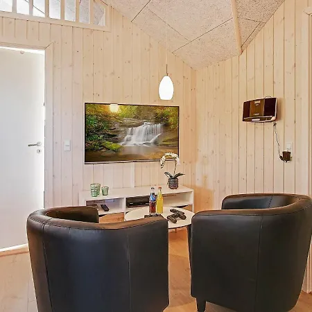 14 Person Holiday In